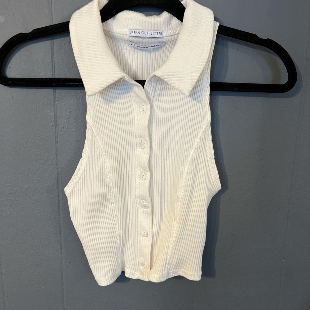 White collared ribbed crop top